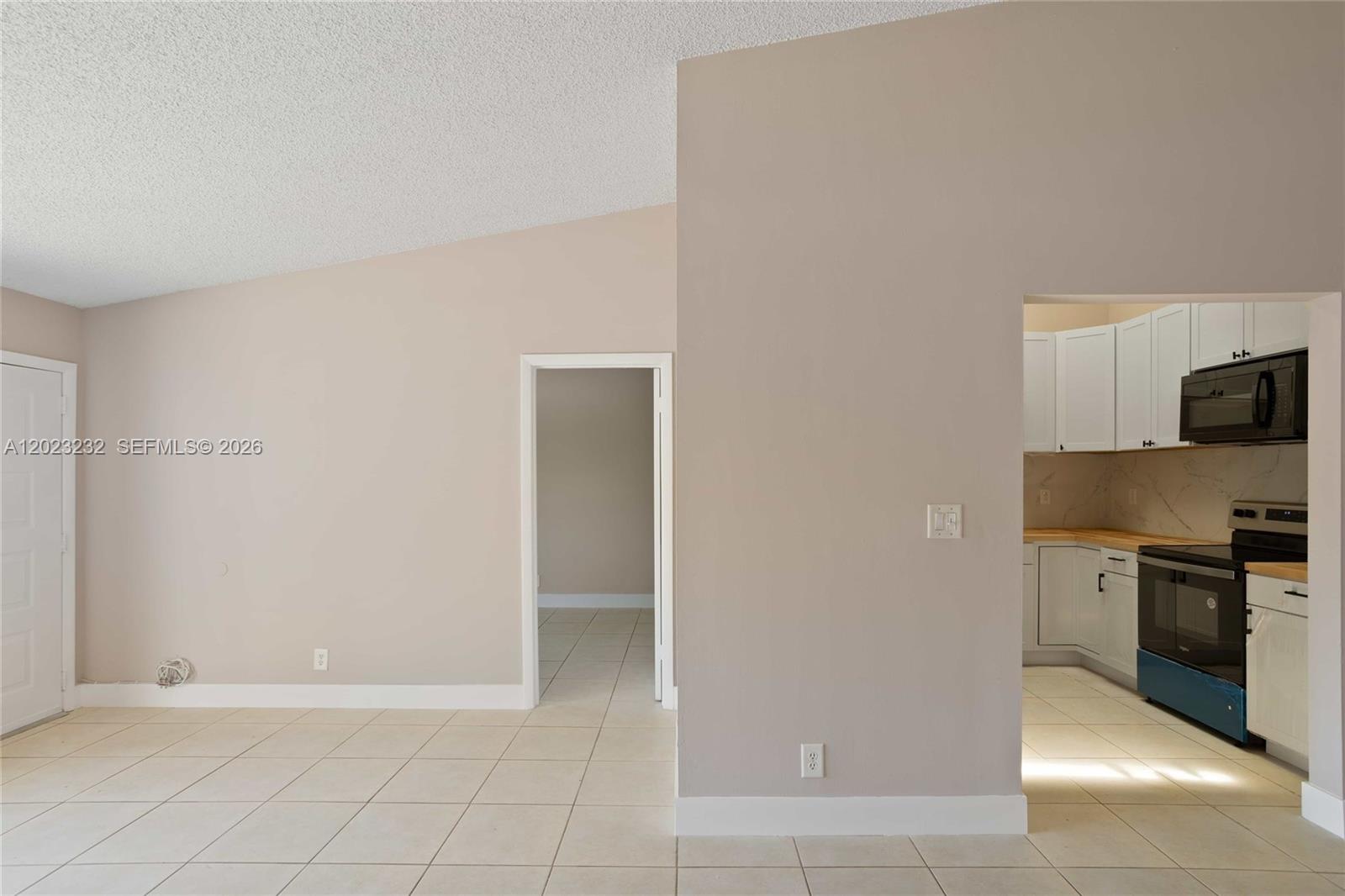 Residential Lease in Sunrise 5