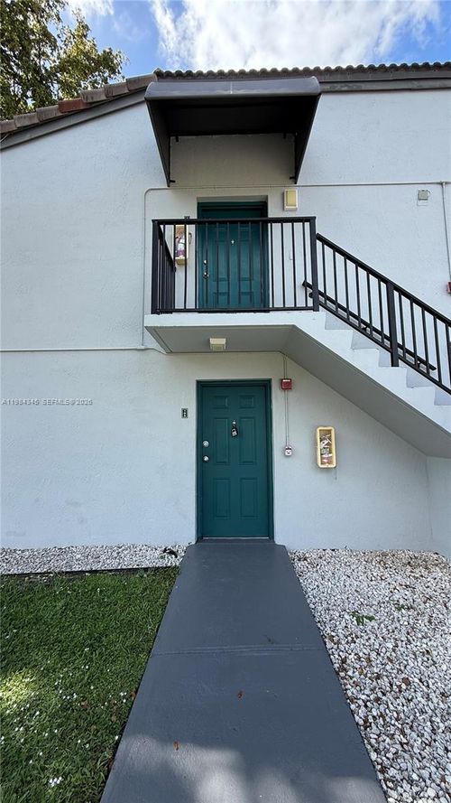 105-7210 Nw 179th St, Hialeah, FL, 33015-5438 | Card Image