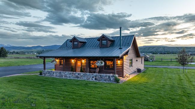 Guest House, Huge Garage & Storage | Image 64