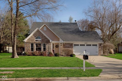 20420 Country Lake Boulevard, Noblesville, IN, 46062 | Card Image