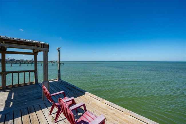 646 Copano Ridge Rd, House other with 5 bedrooms, 3 bathrooms and 5 parking in Rockport TX | Image 8
