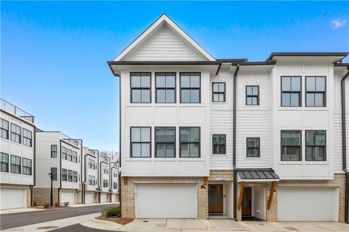 1130 Pegram Crossing Dr, Charlotte, NC, 28205-6457 | Card Image