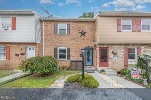 91 Queen Ave, ENOLA, PA, 17025-2338 | Card Image
