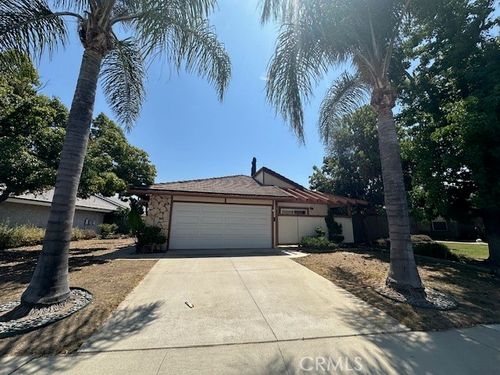 76 Ilex Dr, Newbury Park, CA, 91320-3353 | Card Image