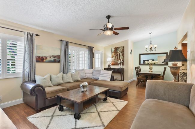 B2 - 4969 Sable Pine B2 Circle, Condo with 2 bedrooms, 2 bathrooms and null parking in West Palm Beach FL | Image 6