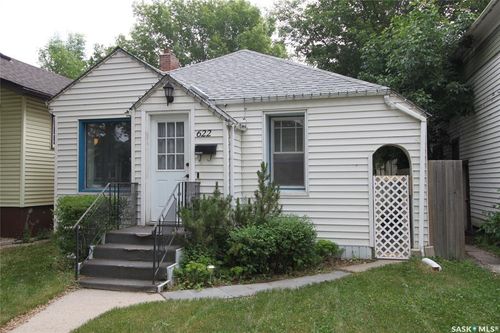 622 4th Ave N, Saskatoon, SK, S7K2M9 | Card Image