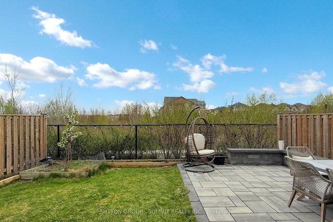 1558 Clitherow St, House other with 4 bedrooms, 3 bathrooms and 1 parking in Milton ON | Image 40