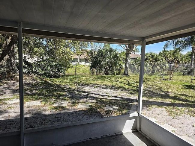 1817 Sw Leafy Rd, House other with 3 bedrooms, 2 bathrooms and null parking in Port St. Lucie FL | Image 44