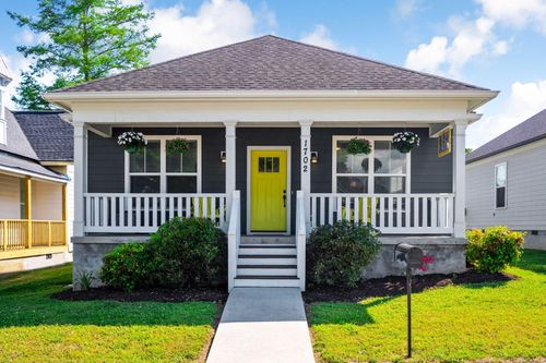 1702 Bailey Ave, Chattanooga, TN, 37404-3003 | Card Image