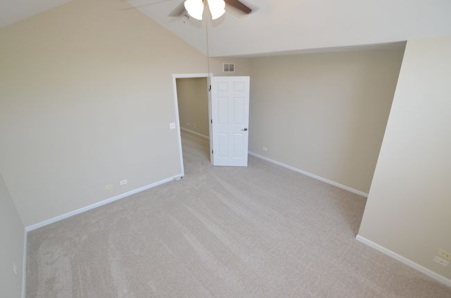 1211 Townes Cir, Townhouse with 3 bedrooms, 4 bathrooms and 2 parking in Aurora IL | Image 35