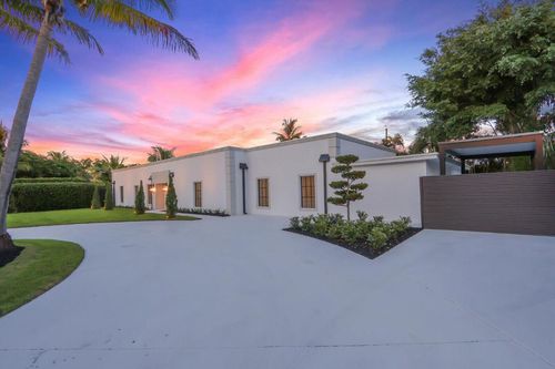 391 W Riverside Dr, Tequesta, FL, 33469-2583 | Card Image
