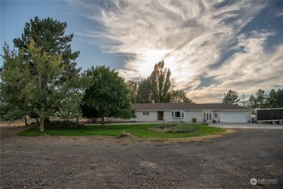 14114 Airway Drive E, House other with 4 bedrooms, 2 bathrooms and 4 parking in Odessa WA | Image 2