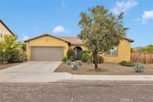 14187 Sun Valley St, Adelanto, CA, 92301-4644 | Card Image