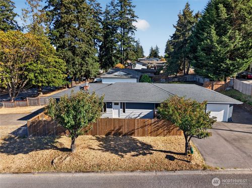 1105 S I St, Port Angeles, WA, 98363-5315 | Card Image