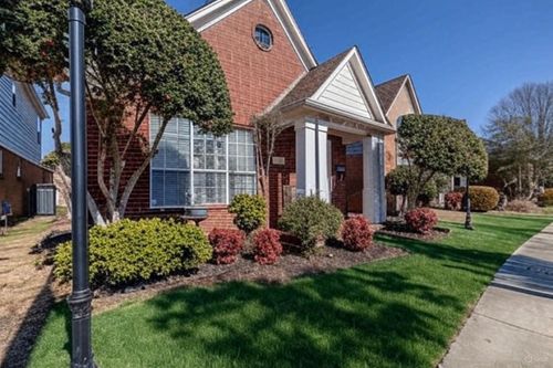 10442 Kensington Cir, Collierville, TN, 38017-3365 | Card Image