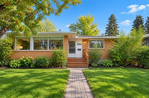 3912 Vancouver Cres Nw, Calgary, AB, T3A0M1 | Card Image