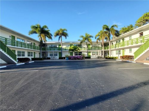 5-975 9th Ave S, NAPLES, FL, 34102-8229 | Card Image