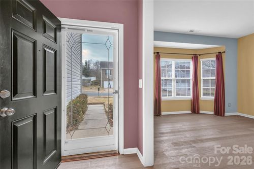 3525 Goldeneye Dr, Charlotte, NC, 28216-5900 | Card Image