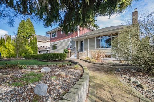 2050 Sperling Ave, Burnaby, BC, V5B4K5 | Card Image
