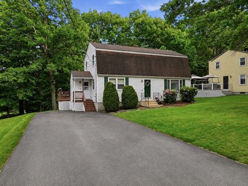 3 Barrows Rd, Worcester, MA, 01609-1101 | Card Image