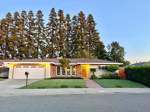 5706 Jeff Way, Carmichael, CA, 95608-1310 | Card Image