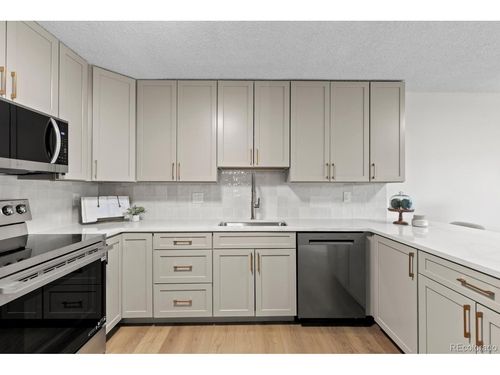 110-6960 E Girard Ave, Denver, CO, 80224-2913 | Card Image