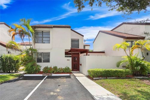 443-443 Nw 97th Pl, Miami, FL, 33172-4032 | Card Image