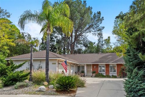 8401 Natalie Ln, West Hills, CA, 91304-3123 | Card Image