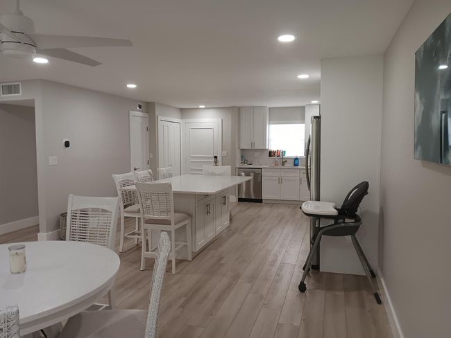 APT-105D - 300 N Highway A1a, Condo with 2 bedrooms, 2 bathrooms and null parking in Jupiter FL | Image 13
