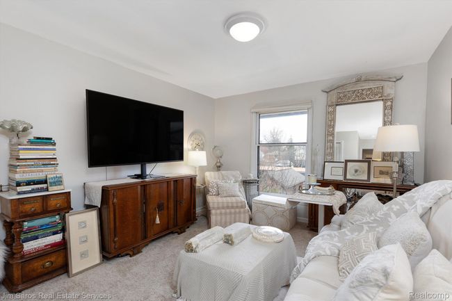 APT-10 - 1750 Vernier Rd, Condo with 2 bedrooms, 2 bathrooms and null parking in Grosse Pointe Woods MI | Image 14