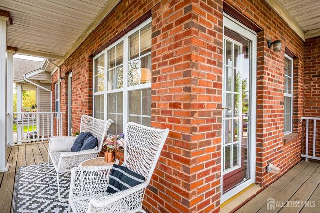 52 Central Square Park, Townhouse with 2 bedrooms, 2 bathrooms and null parking in Metuchen NJ | Image 43