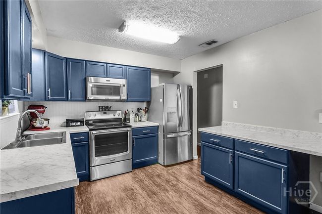 Kitchen | Image 8