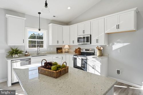 475 Fredericks Hall Rd, Bumpass, VA, 23024-4005 | Card Image