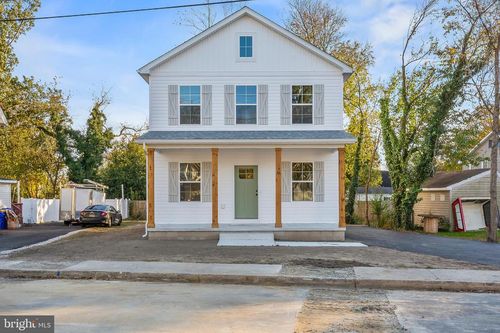 1 W Liberty St, HARRINGTON, DE, 19952-1123 | Card Image