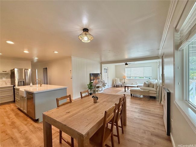 flowing floor plan | Image 9