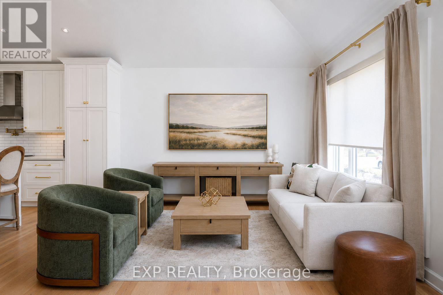 Residential in Mississauga (Applewood) 5