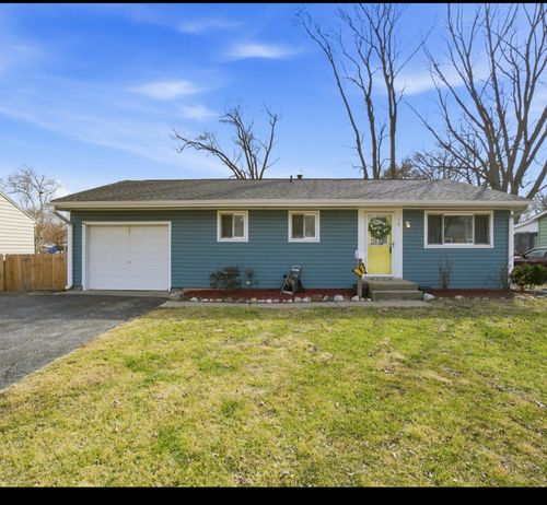 210 E Edgelawn Dr, Plano, IL, 60545-1012 | Card Image