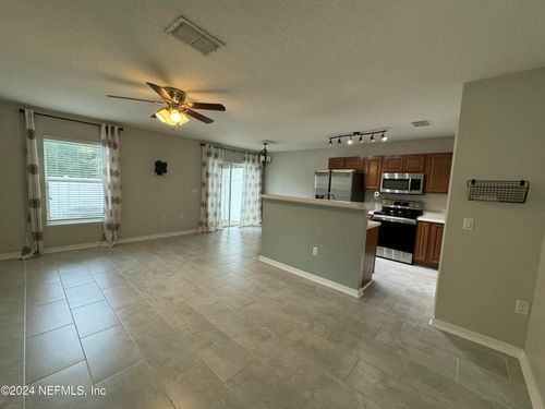 8224 Halls Hammock Ct, JACKSONVILLE, FL, 32244-8471 | Card Image