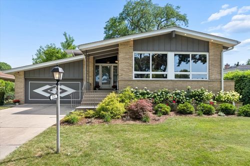 3131 Central Ave, Wilmette, IL, 60091-2005 | Card Image