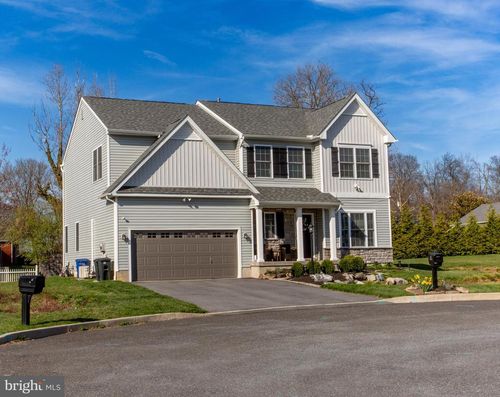 63 Oxford Ridge Ct, Coopersburg, PA, 18036-1621 | Card Image