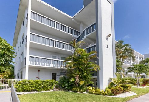 2002-2002 Berkshire, Deerfield Beach, FL, 33442 | Card Image