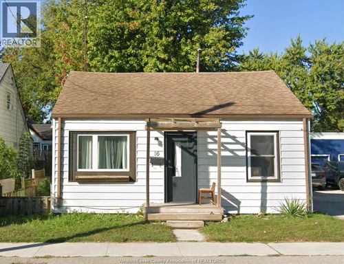 16 Mcnaughton Ave, Wallaceburg, ON, N8A1R8 | Card Image