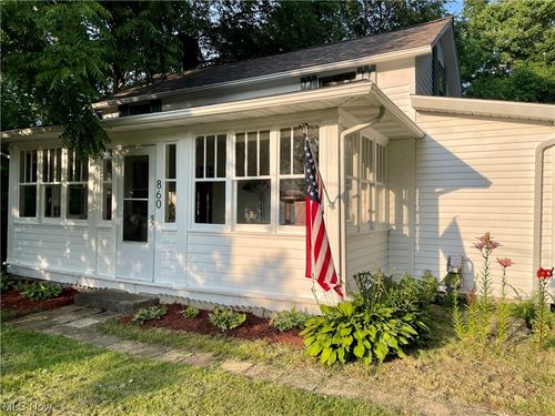 860 Cherry Street, Washingtonville, OH, 44490 | Card Image