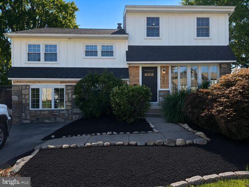 972 Windsor Rd, WARMINSTER, PA, 18974-4044 | Card Image