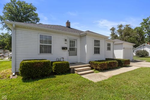 302 Smith Street, Columbus, IN, 47201 | Card Image