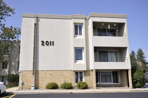 apt-27-2011 Viking Dr Nw, Rochester, MN, 55901-2462 | Card Image