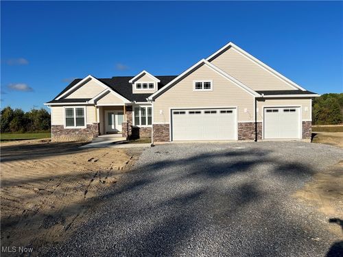 6916 S Raccoon Rd, Canfield, OH, 44406-8100 | Card Image