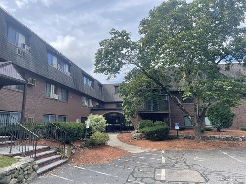 apt-324-688 Boston Post Rd E, Marlborough, MA, 01752-3711 | Card Image