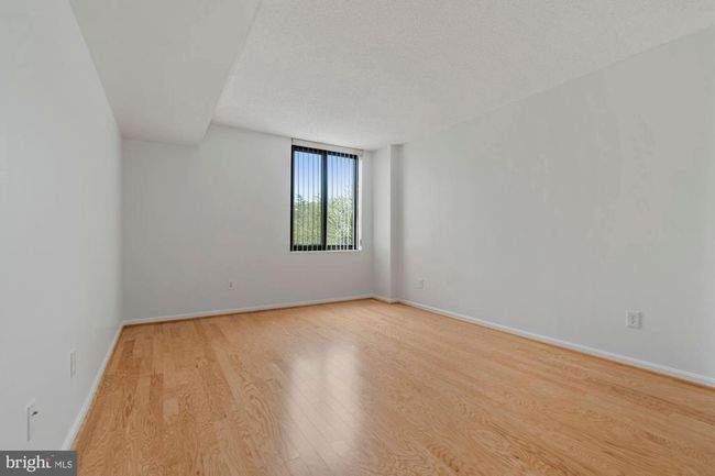 APT-303 - 7401 Westlake Ter, Condo with 1 bedrooms, 1 bathrooms and null parking in BETHESDA MD | Image 17