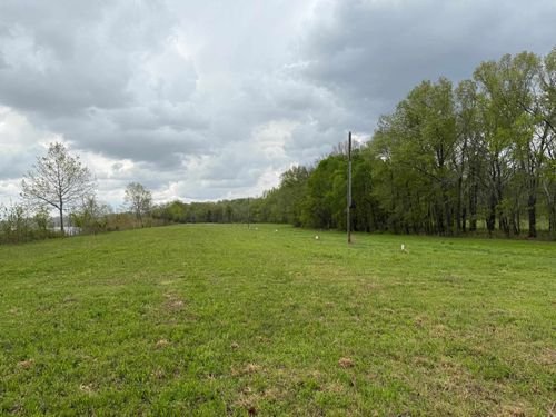1-12 Chaparral Ln, Clifton, TN, 38425 | Card Image